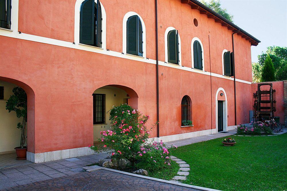 Residence Bizzoni Terni Zewnętrze zdjęcie